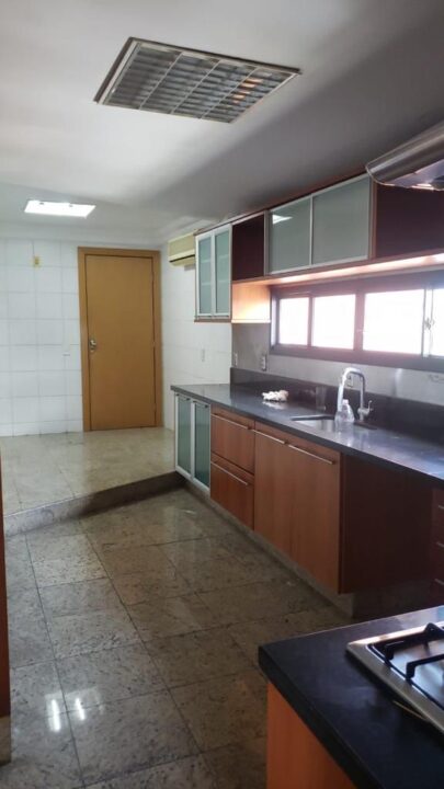 APARTAMENTO NO CONDOMÍNIO BOTICELLI