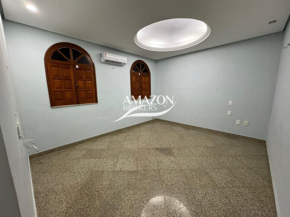 ARISTOCRÁTICO - CASA DUPLEX 600 m2 - DISPONÍVEL PARA LOCAÇÃO