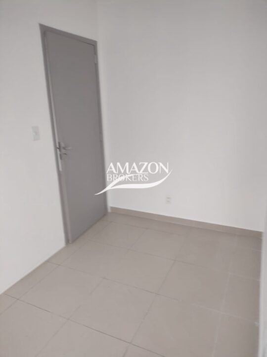 THE OFFICE - ADRIANÓPOLIS - SALA COMERCIAL 42 m2 - DISPONÍVEL PARA VENDA