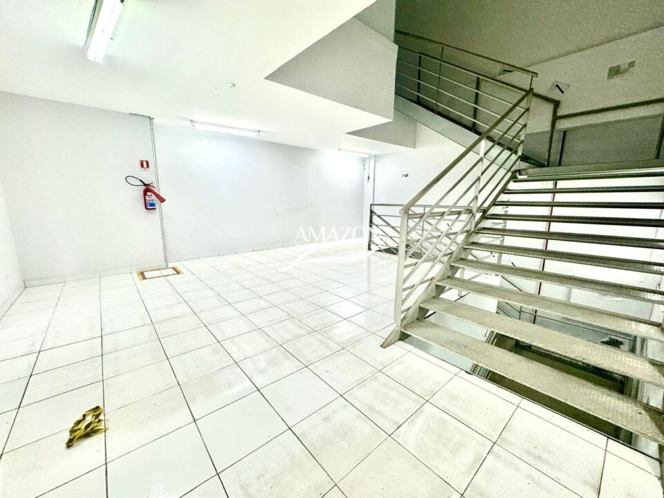 PONTO COMERCIAL NA AV. SETE DE SETEMBRO - BAIRRO CENTRO - DISPONÍVEL PARA LOCAÇÃO