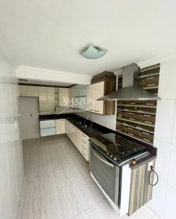 VILLAGE PARK CONDOMÍNIO - CASA DUPLEX 250 m² - DISPONÍVEL PARA LOCAÇÃO