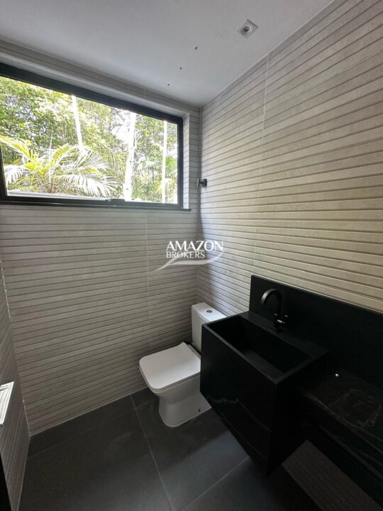 ALPHAVILLE 1 MANAUS – CASA DUPLEX 450m2 – DISPONÍVEL PARA VENDA