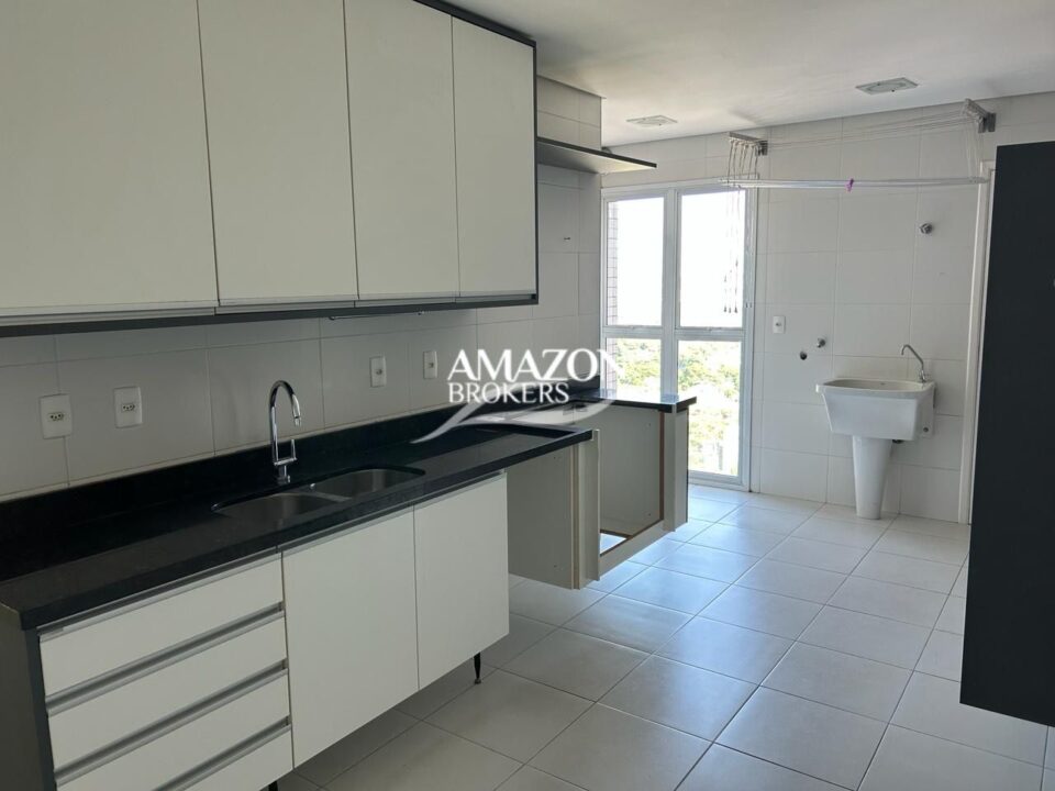 PRIVILEGE CONDOMÍNIO – APARTAMENTO 178 m2 – DISPONÍVEL PARA LOCAÇÃO