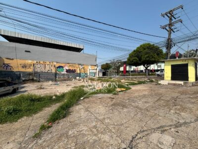 CACHOEIRINHA - TERRENO DE ESQUINA 400m² - DISPONÍVEL PARA LOCAÇÃO