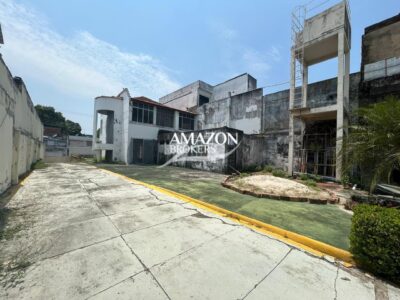 CASA HISTÓRICA DE 1930 - CENTRO - DISPONÍVEL PARA LOCAÇÃO