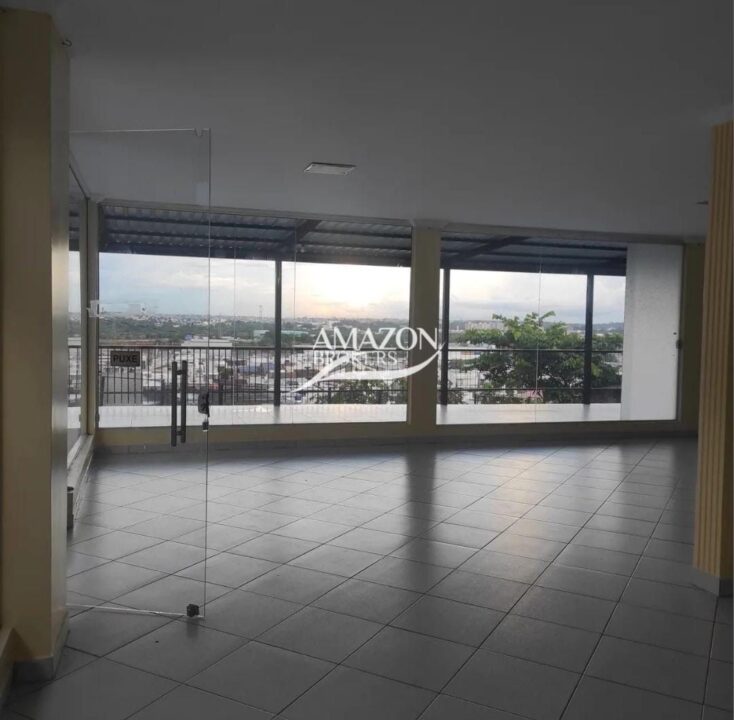 PARQUE DAS LARANJEIRAS, FLORES - PONTO COMERCIAL 130 m2 - DISPONÍVEL PARA LOCAÇÃO