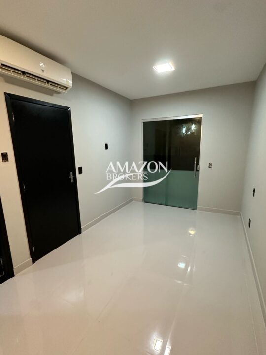 ADRIANÓPOLIS - FLAT DUPLEX - DISPONÍVEL PARA LOCAÇÃO