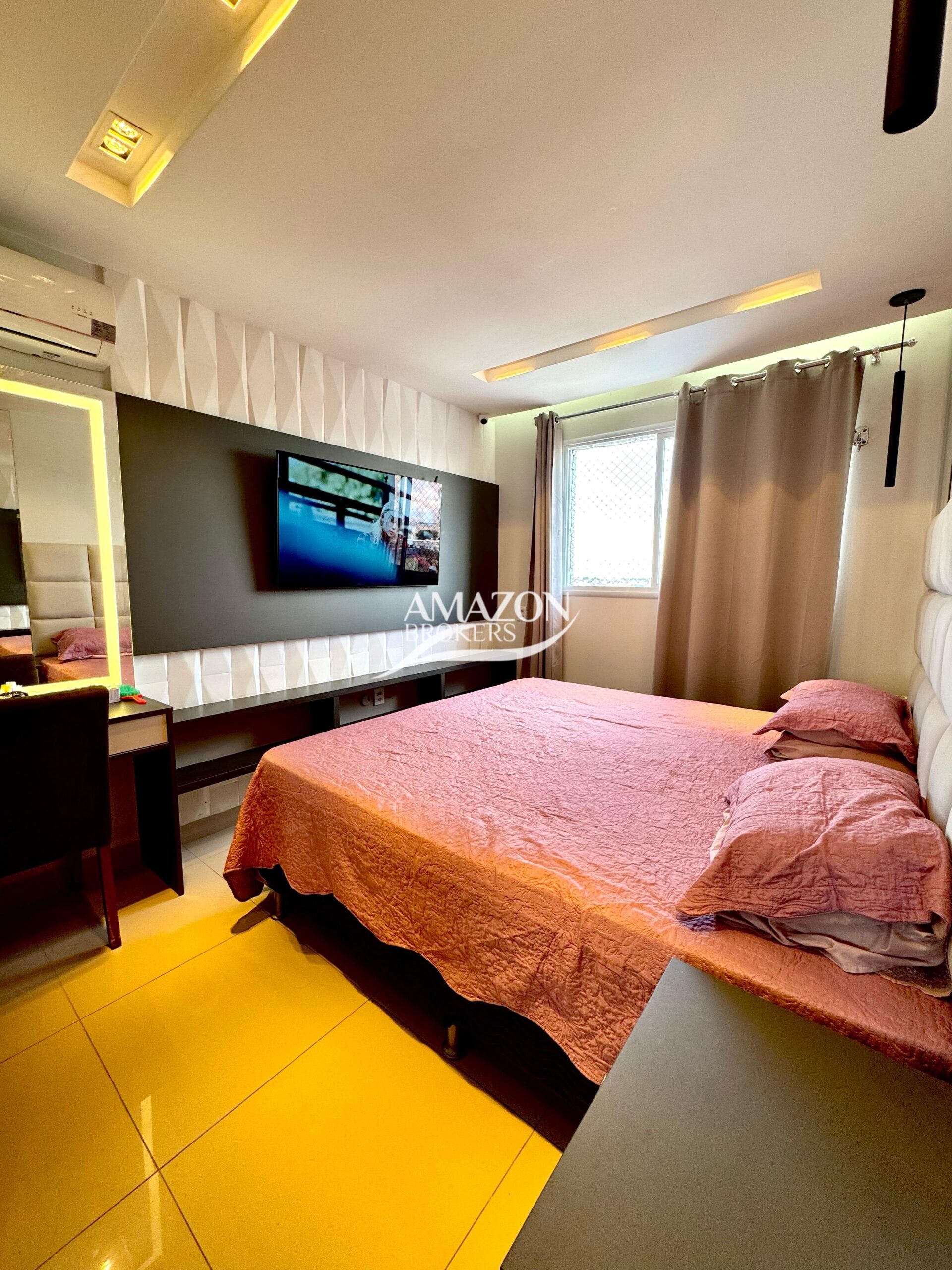 EVEREST RESIDENCIAL, PRAÇA 14 – APARTAMENTO 87m2 – DISPONÍVEL PARA VENDA