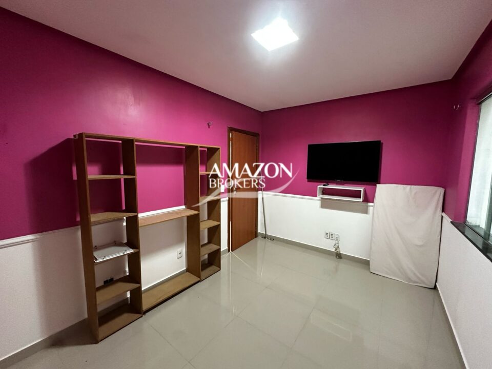 AMSTERDAM VILLAGE CONDOMÍNIO, FLORES – CASA TRIPLEX 250 m2 – DISPONÍVEL PARA LOCAÇÃO