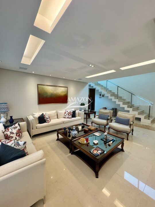 RENAISSANCE RESIDENCIAL, CHAPADA - CASA DUPLEX 589,24 m2 - DISPONÍVEL PARA VENDA