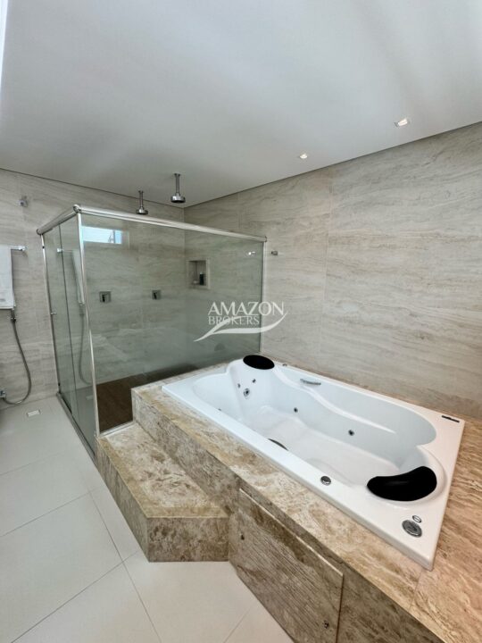 RENAISSANCE RESIDENCIAL, CHAPADA - CASA DUPLEX 589,24 m2 - DISPONÍVEL PARA VENDA