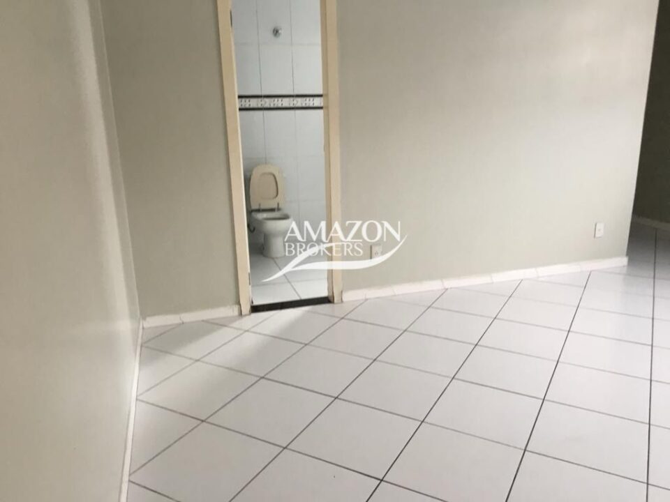 VIEIRALVES - CASA DUPLEX RESIDENCIAL OU COMERCIAL 375 m2 - DISPONÍVEL PARA LOCAÇÃO
