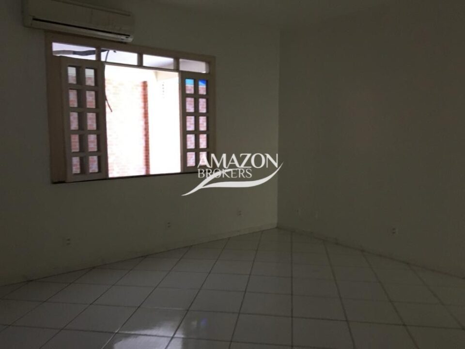 VIEIRALVES - CASA DUPLEX RESIDENCIAL OU COMERCIAL 375 m2 - DISPONÍVEL PARA LOCAÇÃO