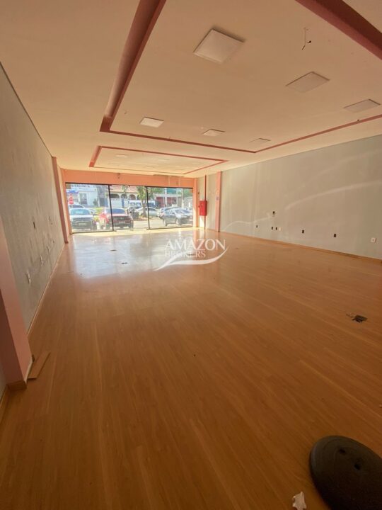 CENTRO EMPRESARIAL DUBAI, DOM PEDRO - PONTO COMERCIAL 120 m2 - DISPONÍVEL PARA LOCAÇÃO