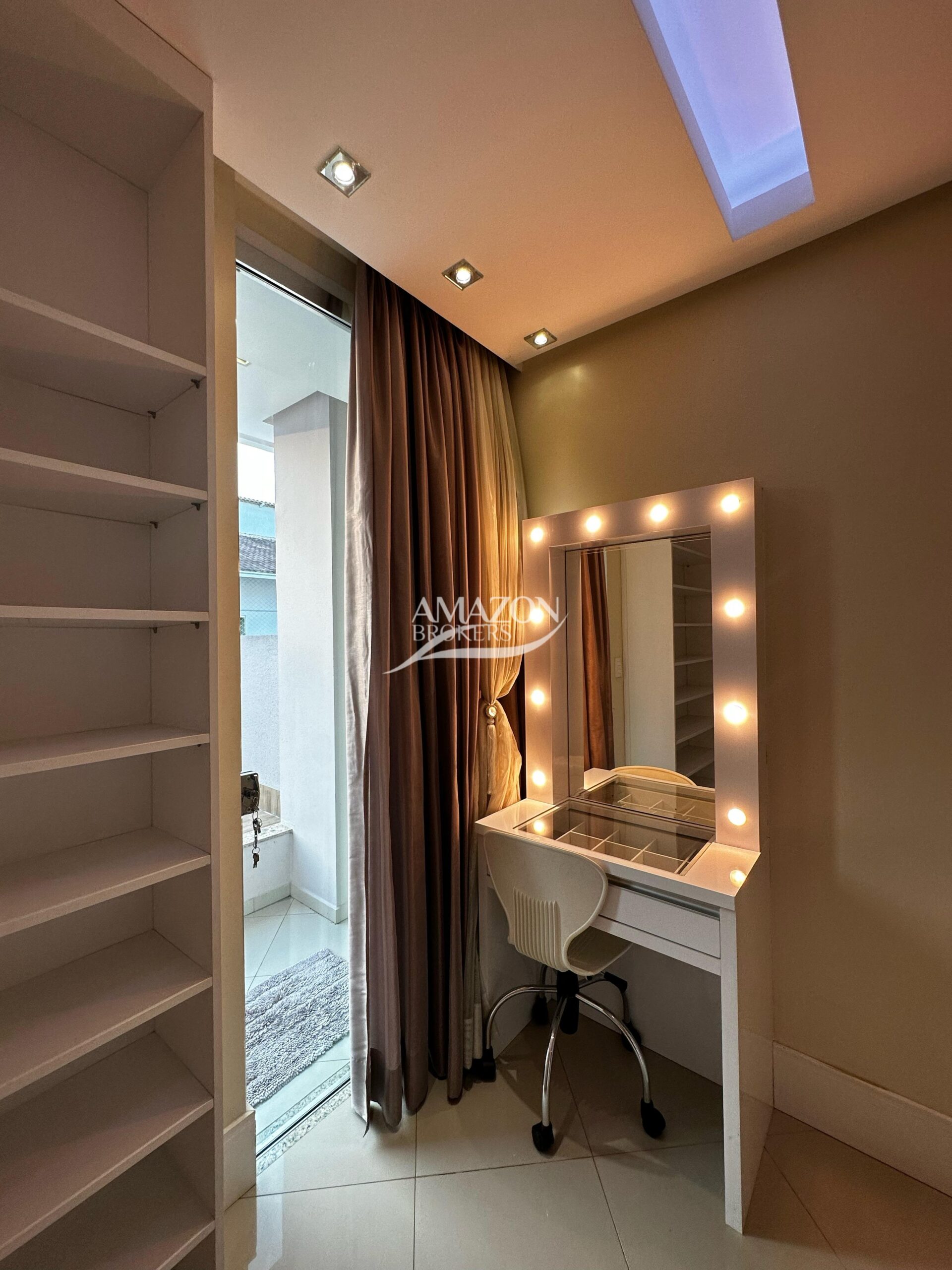 LARANJEIRAS PREMIUM RESIDENCIAL, FLORES – CASA DUPLEX – DISPONÍVEL PARA VENDA
