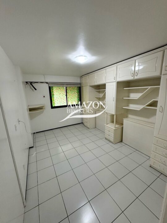 VILLAGE VERT CONDOMÍNIO, ADRIANÓPOLIS – APARTAMENTO 142 m2 – DISPONÍVEL PARA LOCAÇÃO