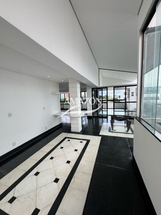 SAINTE MARIE CONDOMÍNIO, ADRIANÓPOLIS – COBERTURA 220m2 – DISPONÍVEL PARA LOCAÇÃO
