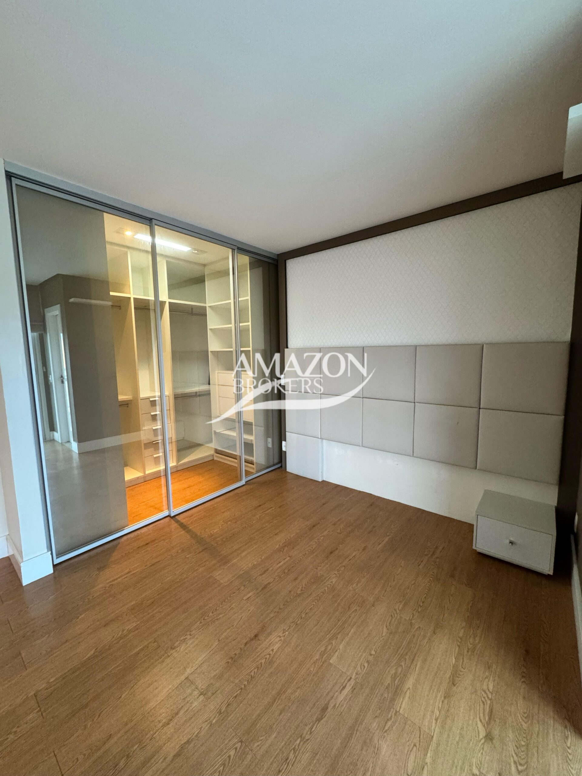 ILHA BELLA CONDOMINIUM CLUB, PONTA NEGRA – COBERTURA DUPLEX MOBILIADA 271 m2 – DISPONÍVEL PARA VENDA