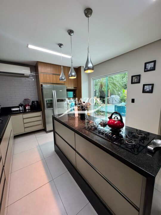 ALPHAVILLE 1 RESIDENCIAL, PONTA NEGRA – CASA DUPLEX 490 m2 – DISPONÍVEL PARA VENDA