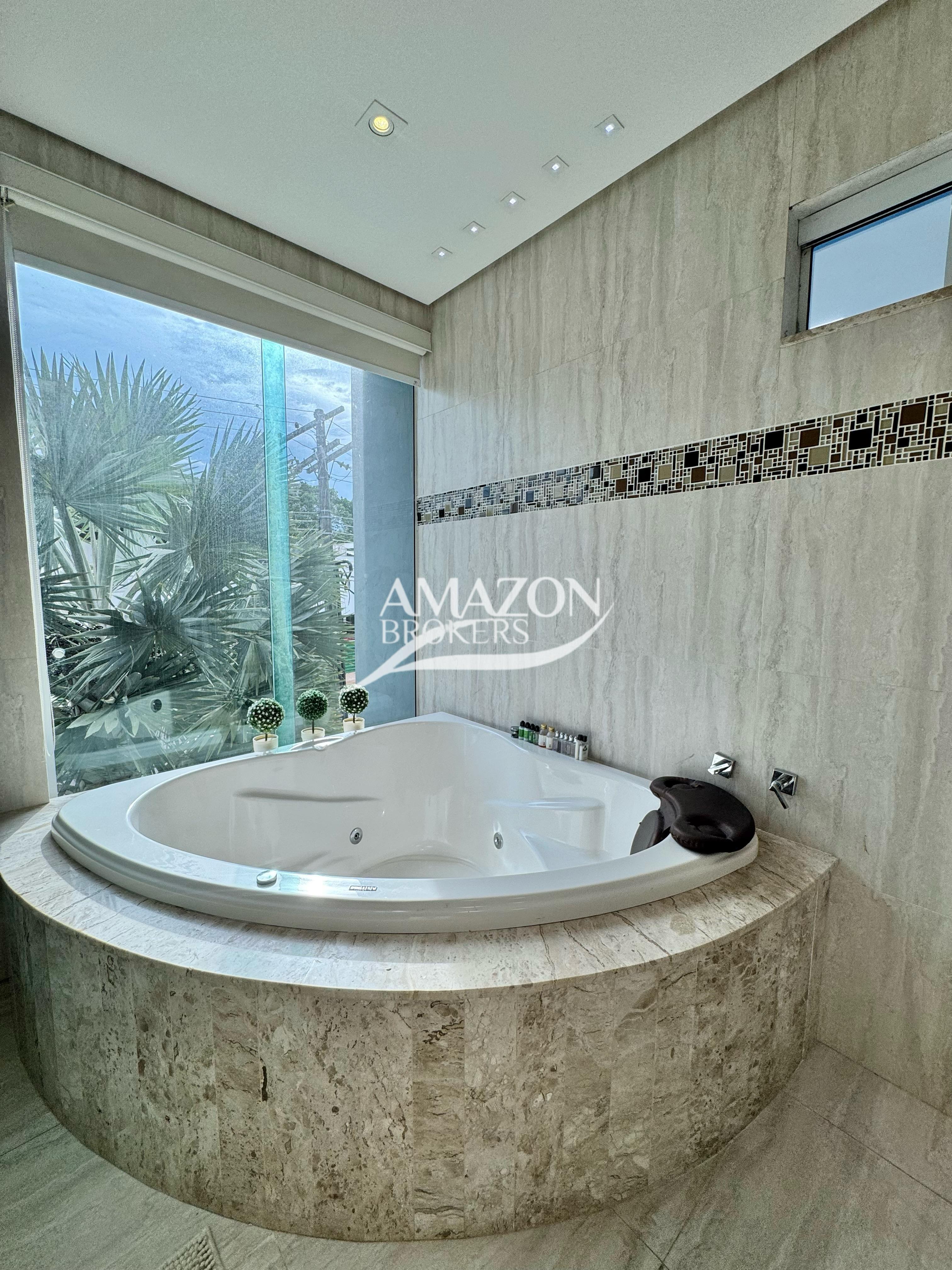 ALPHAVILLE 1 RESIDENCIAL, PONTA NEGRA – CASA DUPLEX 490 m2 – DISPONÍVEL PARA VENDA
