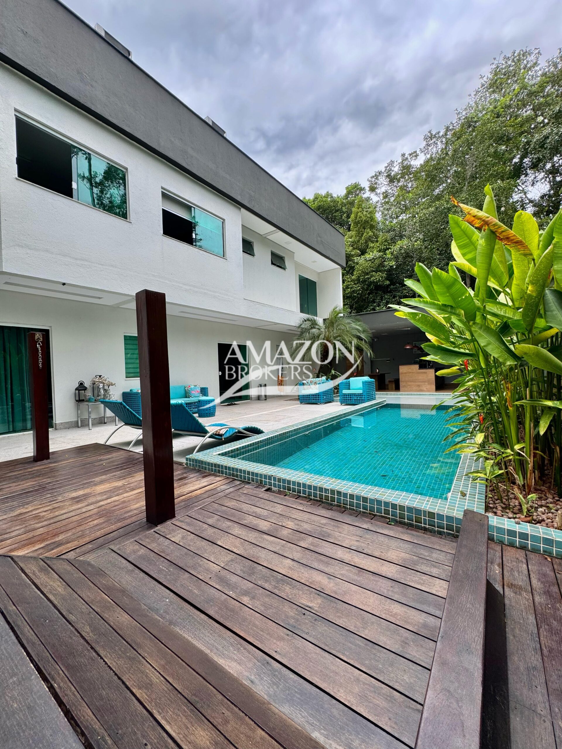 ALPHAVILLE 1 RESIDENCIAL, PONTA NEGRA – CASA DUPLEX 490 m2 – DISPONÍVEL PARA VENDA