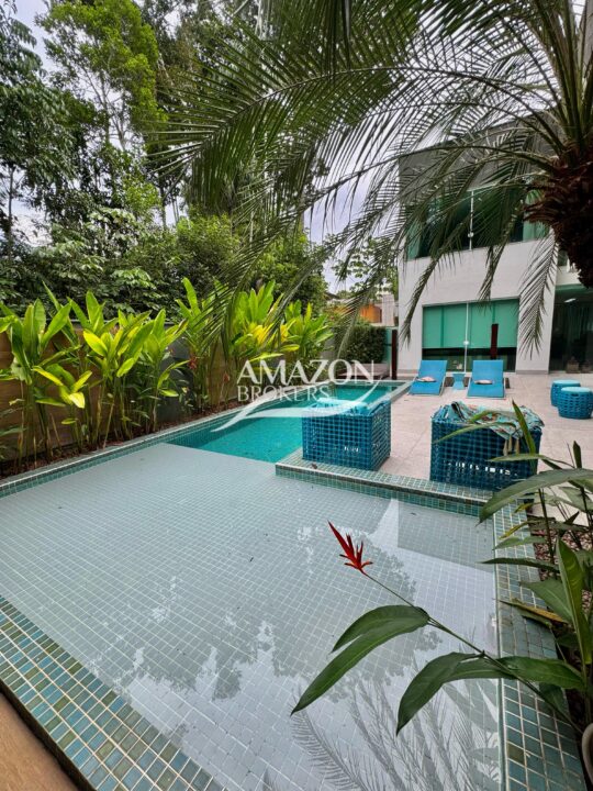 ALPHAVILLE 1 RESIDENCIAL, PONTA NEGRA – CASA DUPLEX 490 m2 – DISPONÍVEL PARA VENDA