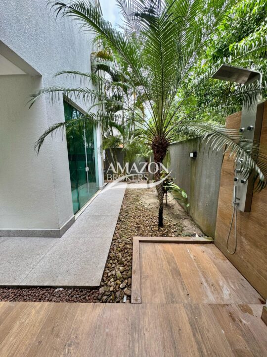 ALPHAVILLE 1 RESIDENCIAL, PONTA NEGRA – CASA DUPLEX 490 m2 – DISPONÍVEL PARA VENDA