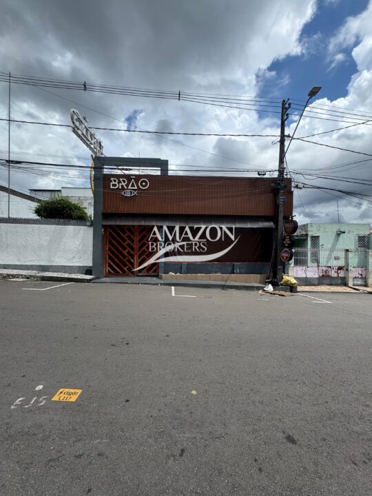 VIEIRALVES - PONTO COMERCIAL 300m2 - DISPONÍVEL PARA LOCAÇÃO