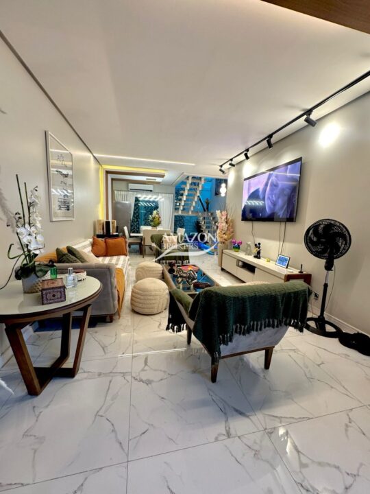 PARQUE DAS PALMEIRAS CONDOMÍNIO, FLORES – CASA DUPLEX 200m² - DISPONÍVEL PARA VENDA