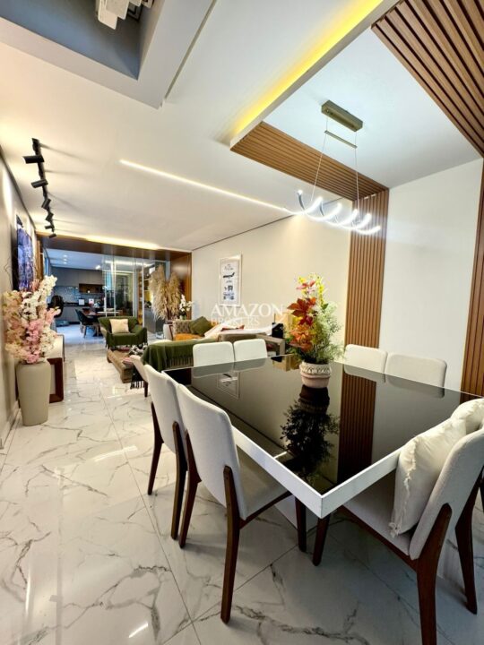 PARQUE DAS PALMEIRAS CONDOMÍNIO, FLORES – CASA DUPLEX 200m² - DISPONÍVEL PARA VENDA