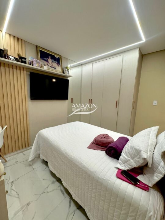 PARQUE DAS PALMEIRAS CONDOMÍNIO, FLORES – CASA DUPLEX 200m² - DISPONÍVEL PARA VENDA