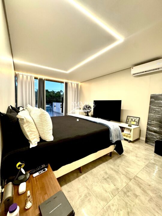 PARQUE DAS PALMEIRAS CONDOMÍNIO, FLORES – CASA DUPLEX 200m² - DISPONÍVEL PARA VENDA