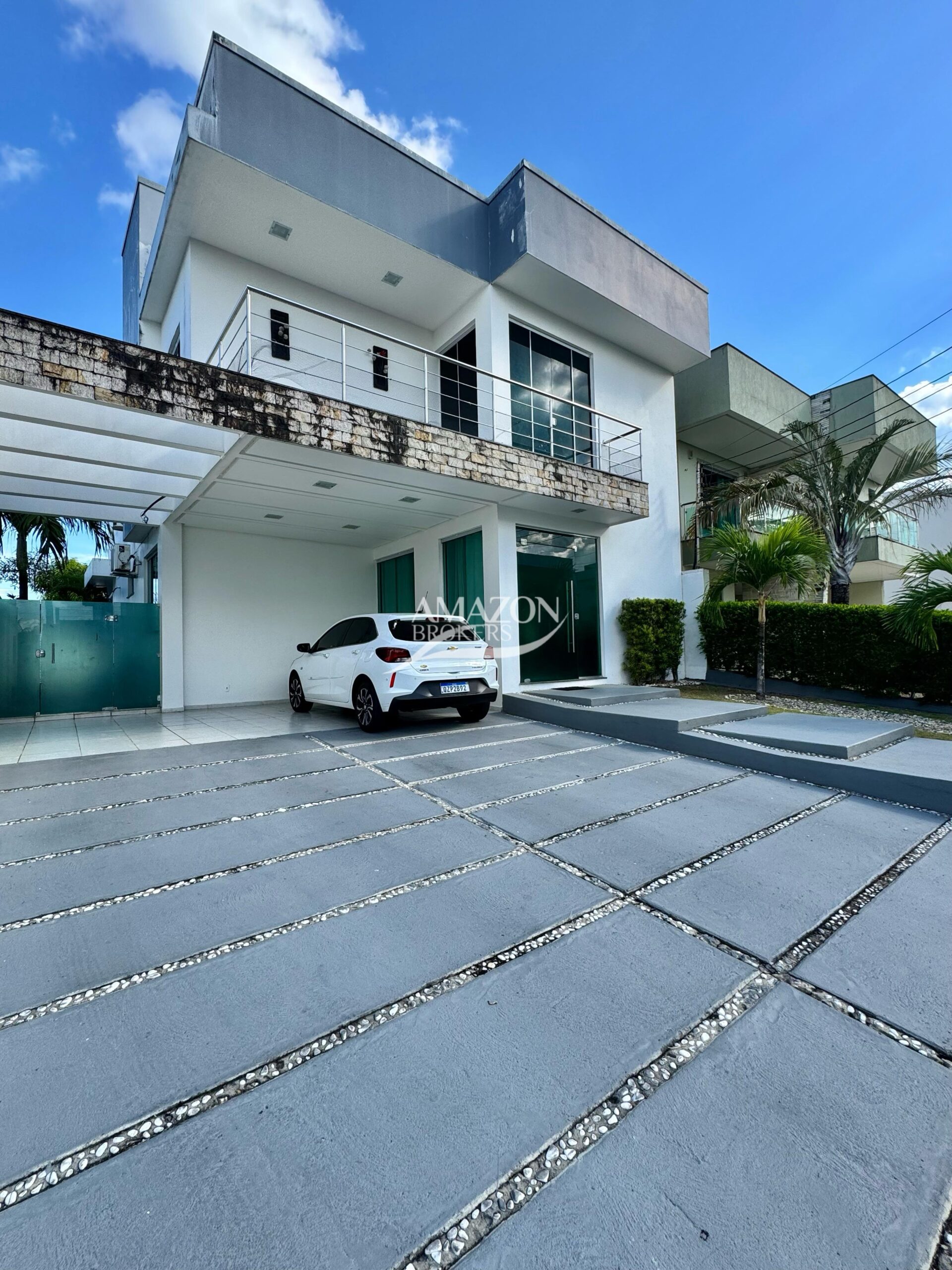 SHIZEN I RESIDENCIAL, PARQUE 10 – CASA DUPLEX 260 m2 – DISPONÍVEL PARA VENDA