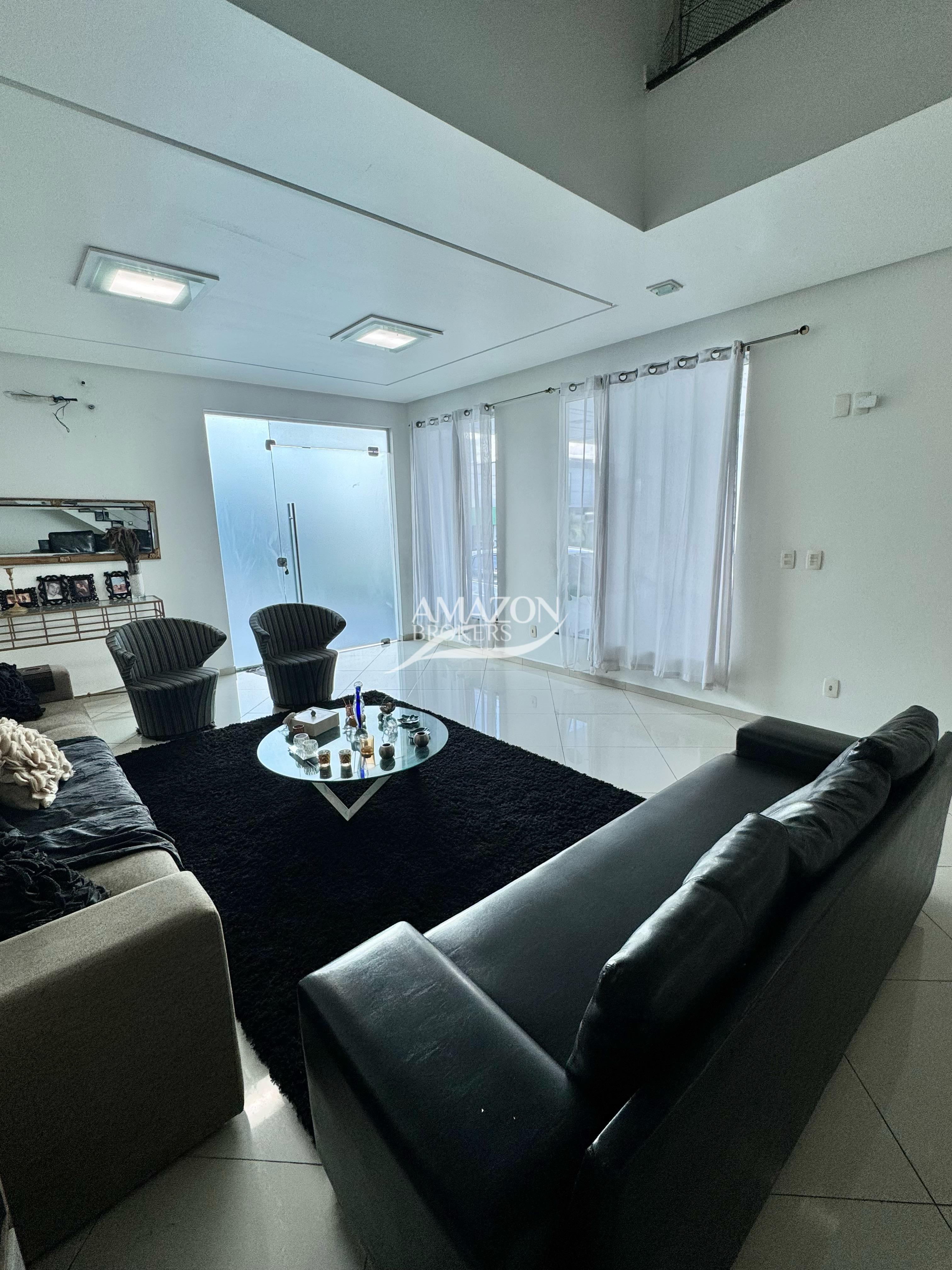 SHIZEN I RESIDENCIAL, PARQUE 10 – CASA DUPLEX 260 m2 – DISPONÍVEL PARA VENDA