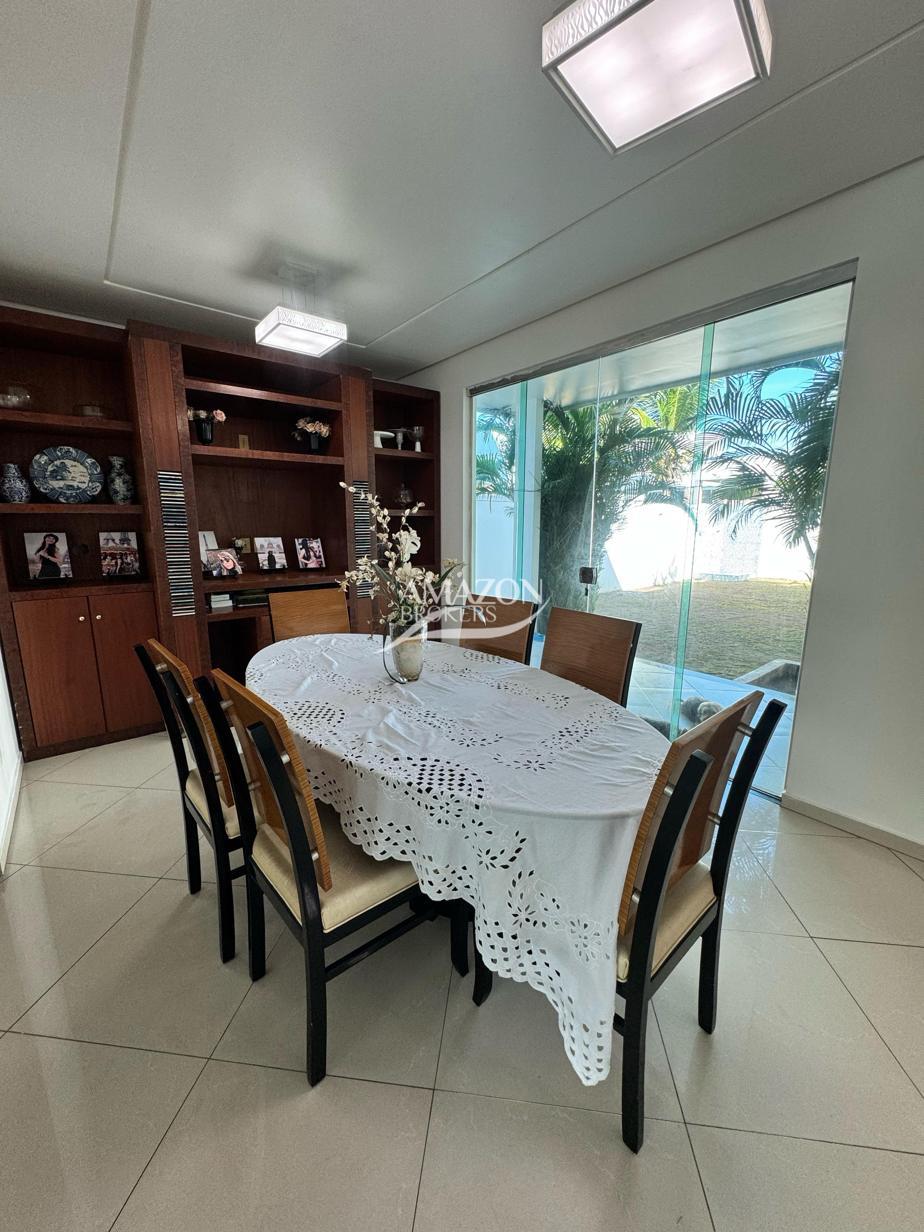 SHIZEN I RESIDENCIAL, PARQUE 10 – CASA DUPLEX 260 m2 – DISPONÍVEL PARA VENDA