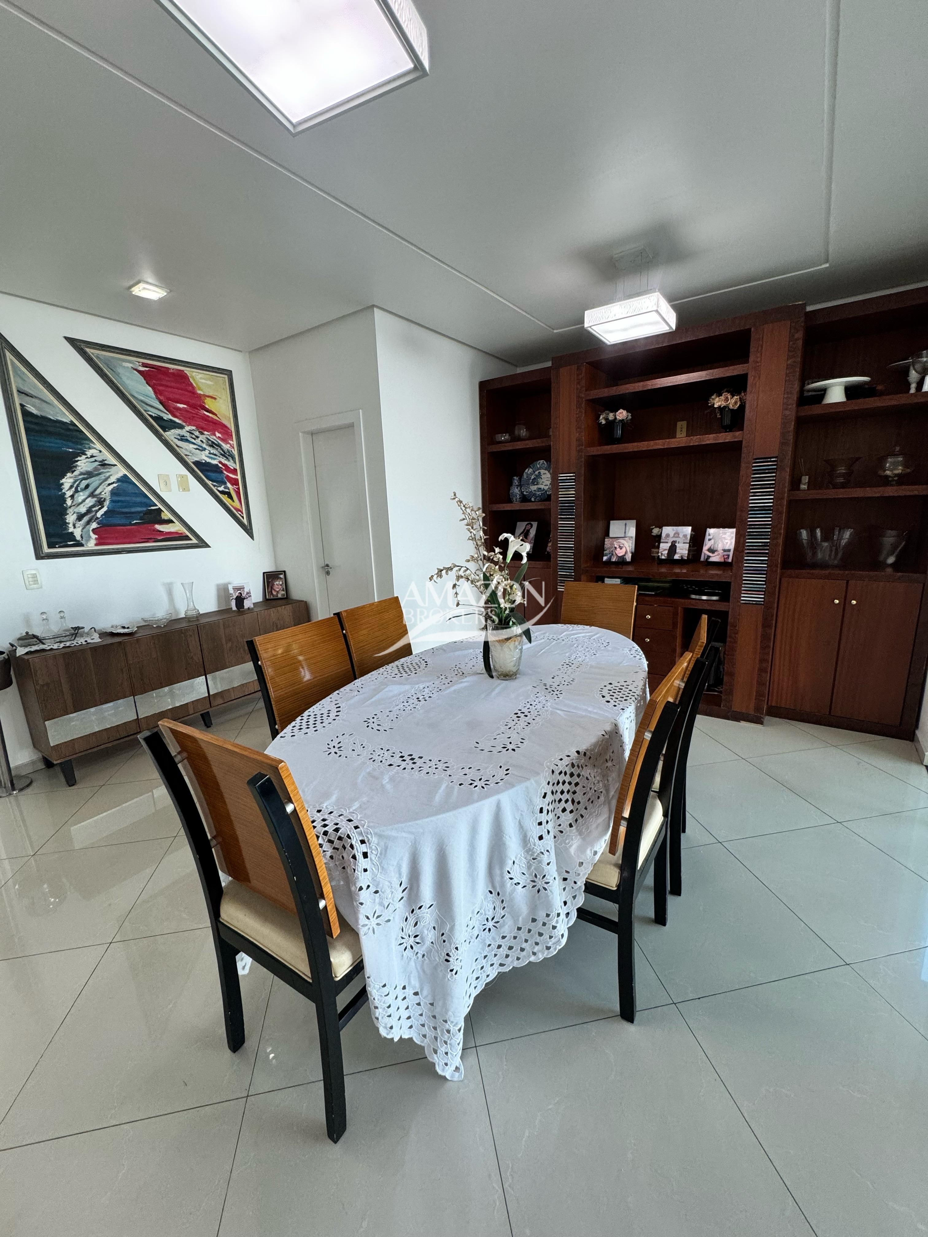 SHIZEN I RESIDENCIAL, PARQUE 10 – CASA DUPLEX 260 m2 – DISPONÍVEL PARA VENDA