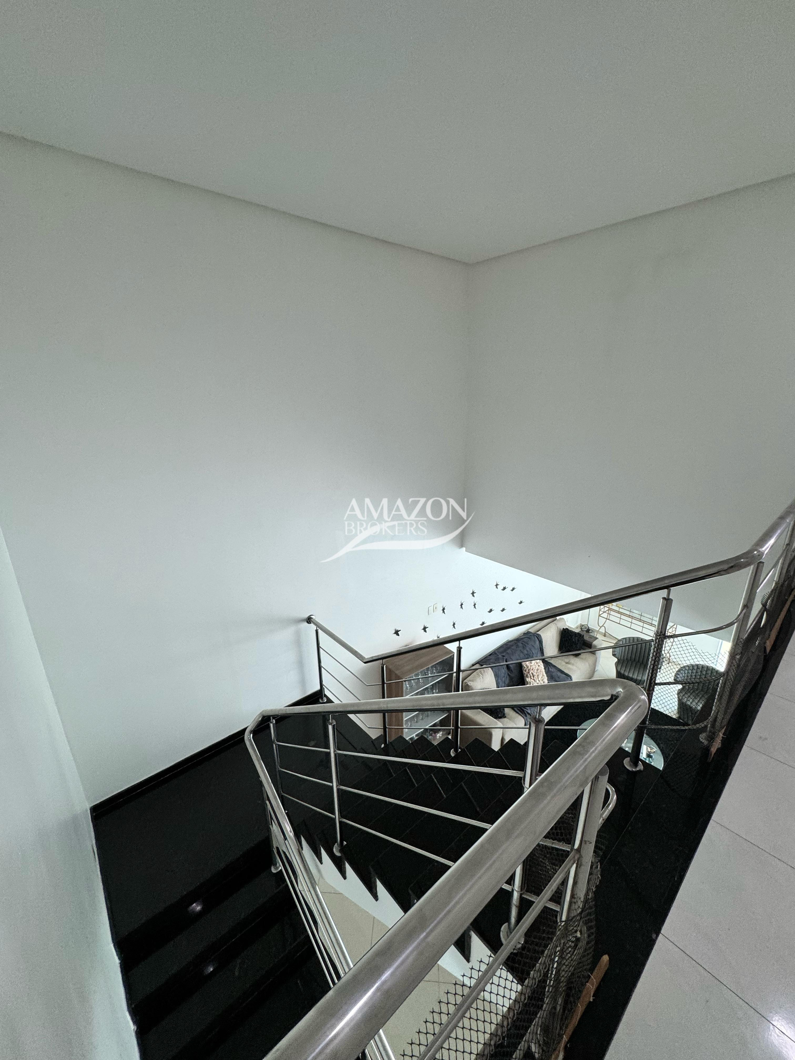 SHIZEN I RESIDENCIAL, PARQUE 10 – CASA DUPLEX 260 m2 – DISPONÍVEL PARA VENDA