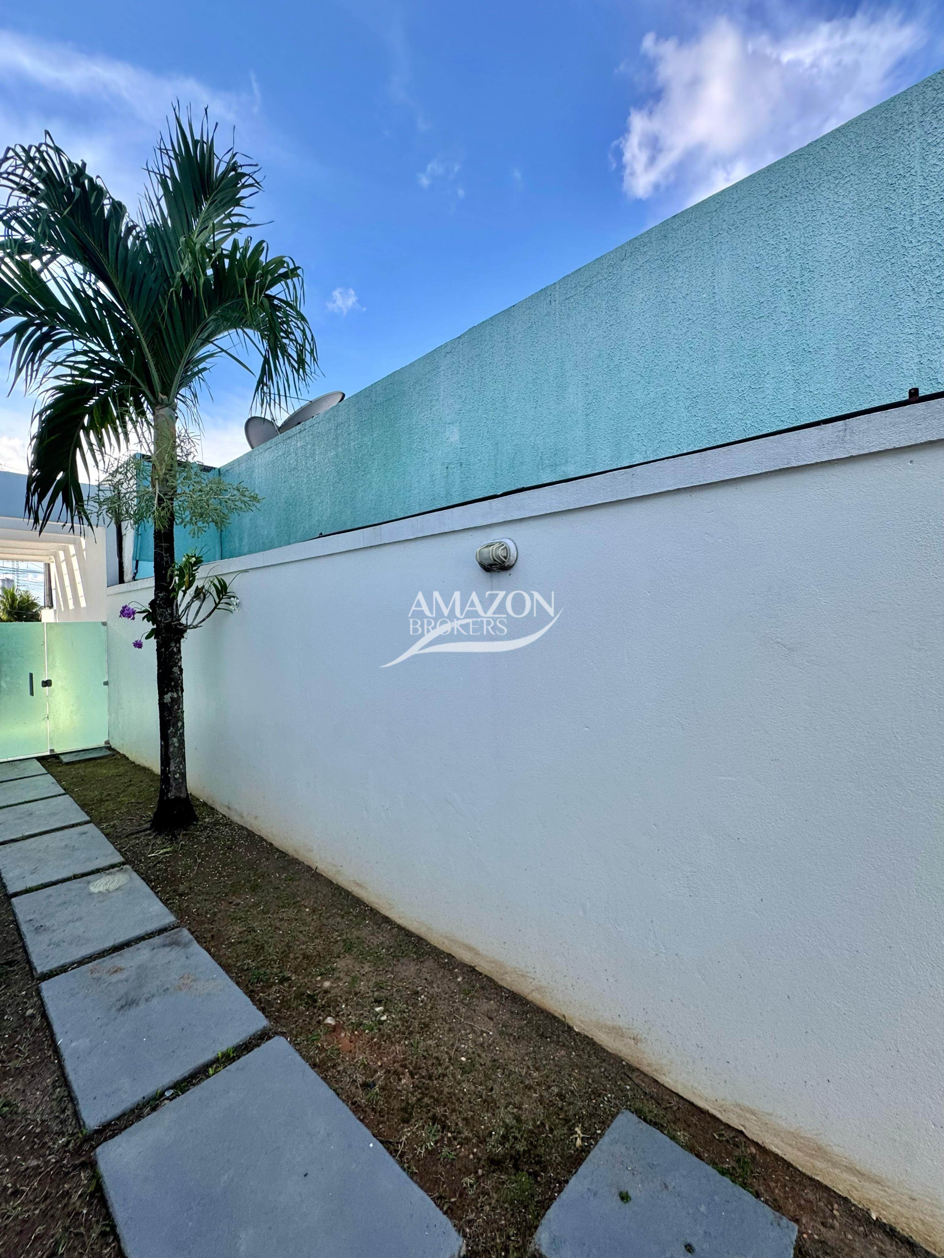 SHIZEN I RESIDENCIAL, PARQUE 10 – CASA DUPLEX 260 m2 – DISPONÍVEL PARA VENDA
