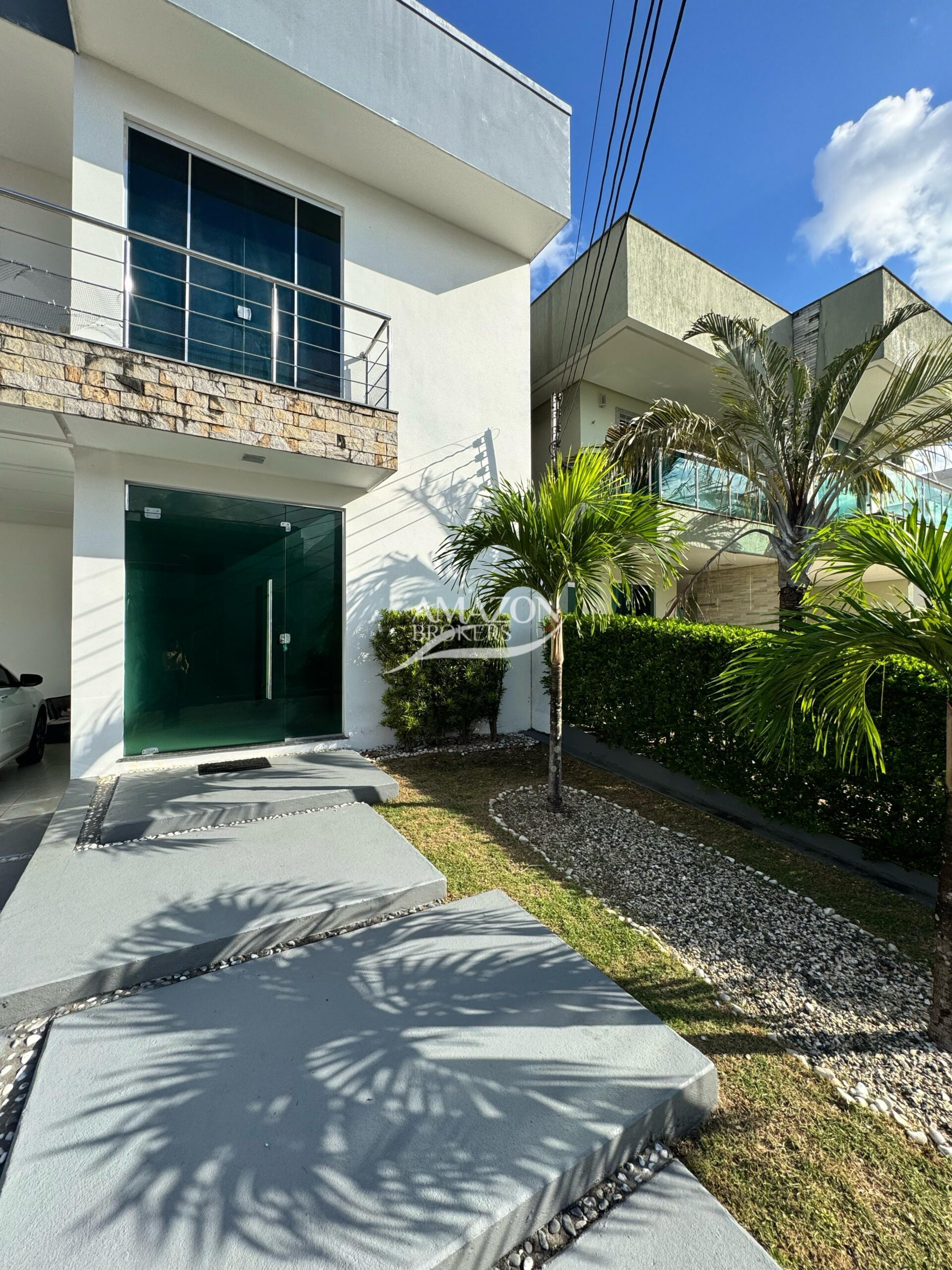 SHIZEN I RESIDENCIAL, PARQUE 10 – CASA DUPLEX 260 m2 – DISPONÍVEL PARA VENDA