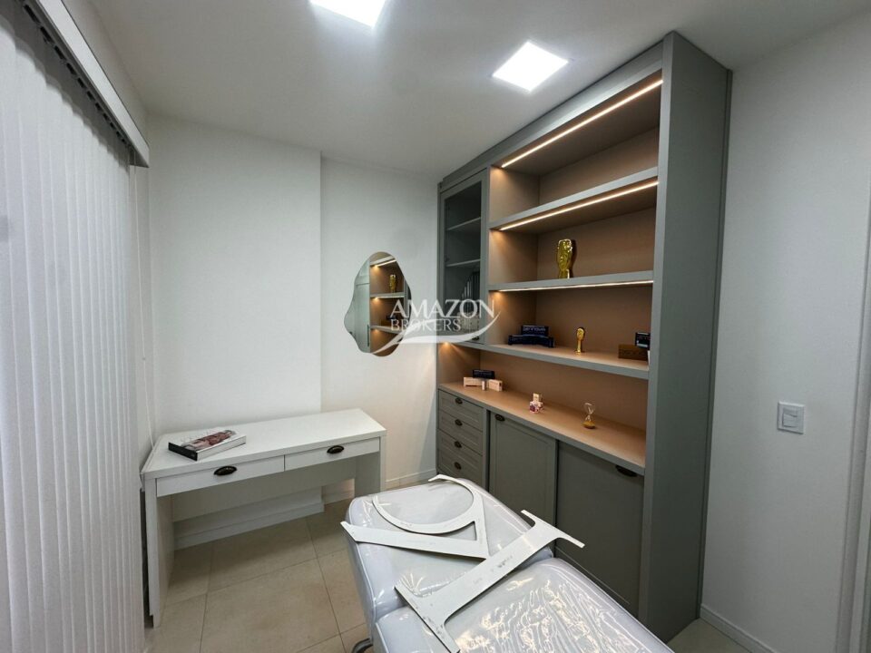 BRITANNIA PARK OFFICES, PONTA NEGRA – SALA COMERCIAL 31m2 – DISPONÍVEL PARA VENDA