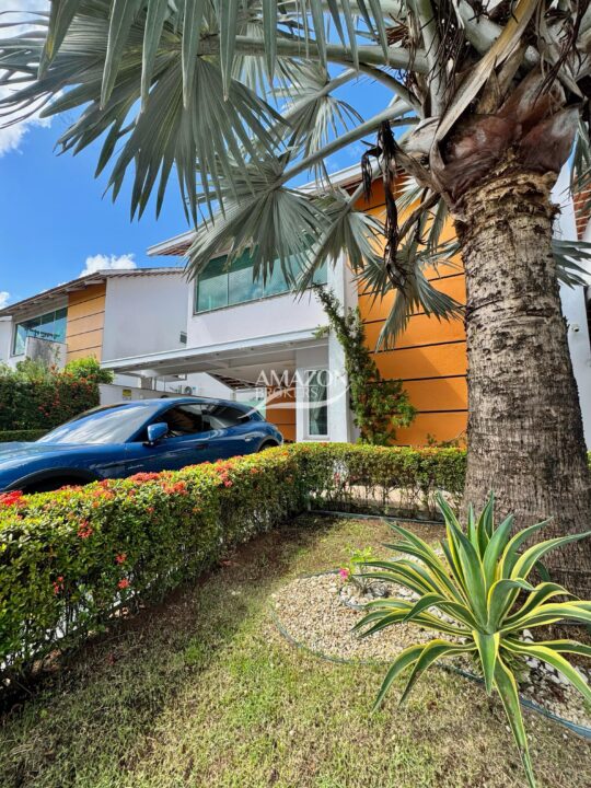 ATLANTIS CONDOMÍNIO, PARQUE 10 – CASA DUPLEX 385m2 – DISPONÍVEL PARA VENDA