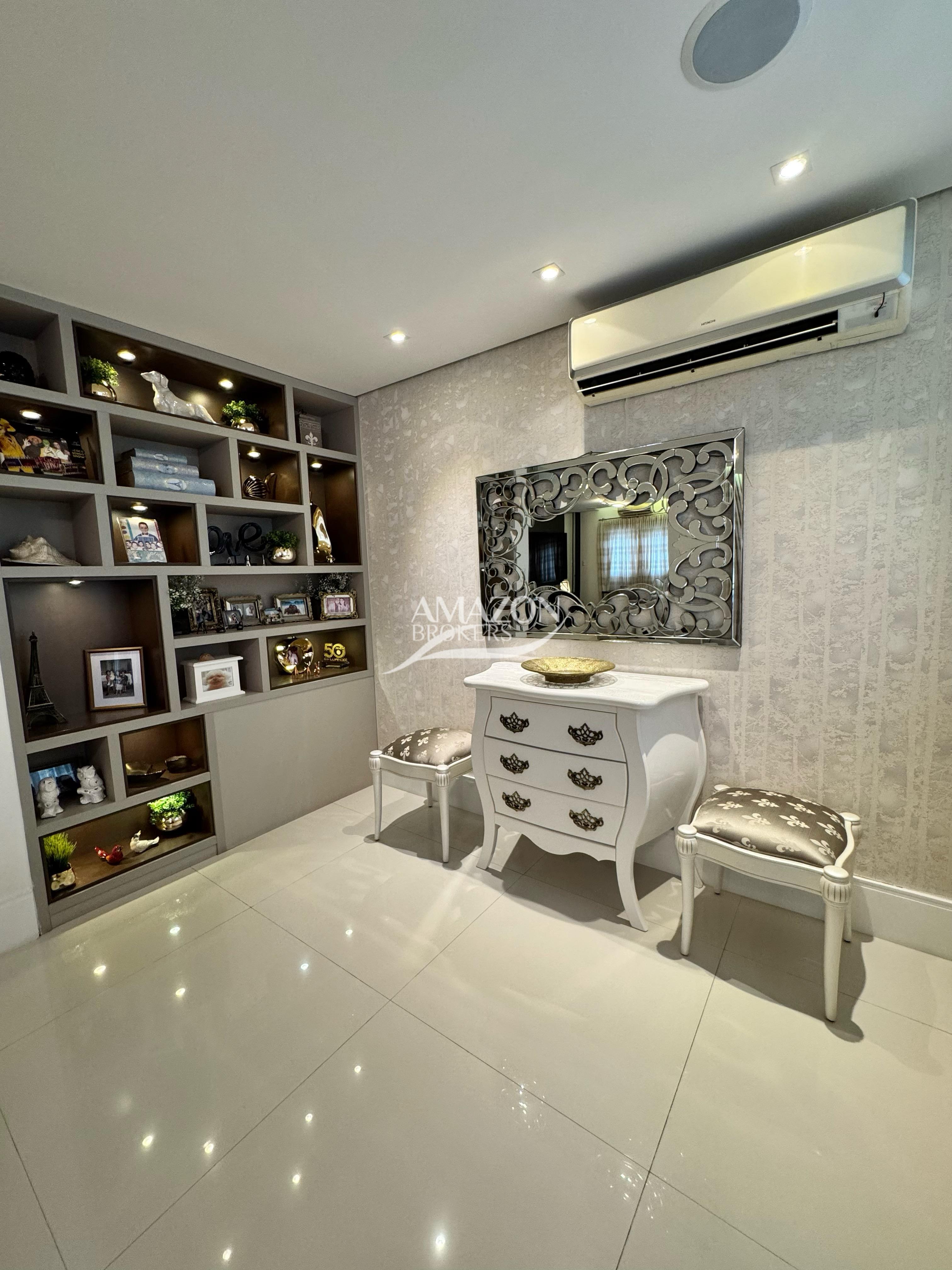 ATLANTIS CONDOMÍNIO, PARQUE 10 – CASA DUPLEX 385m2 – DISPONÍVEL PARA VENDA