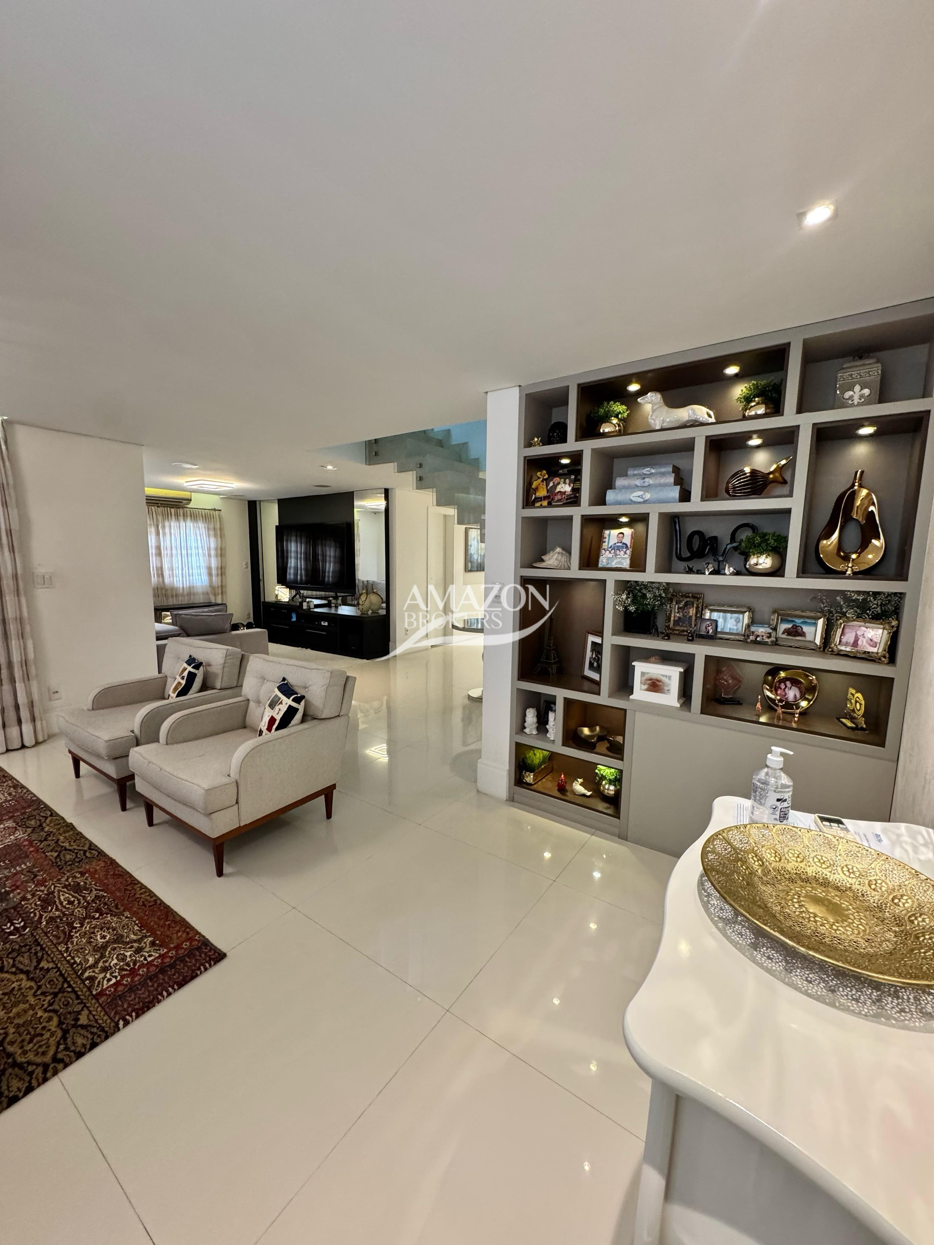 ATLANTIS CONDOMÍNIO, PARQUE 10 – CASA DUPLEX 385m2 – DISPONÍVEL PARA VENDA