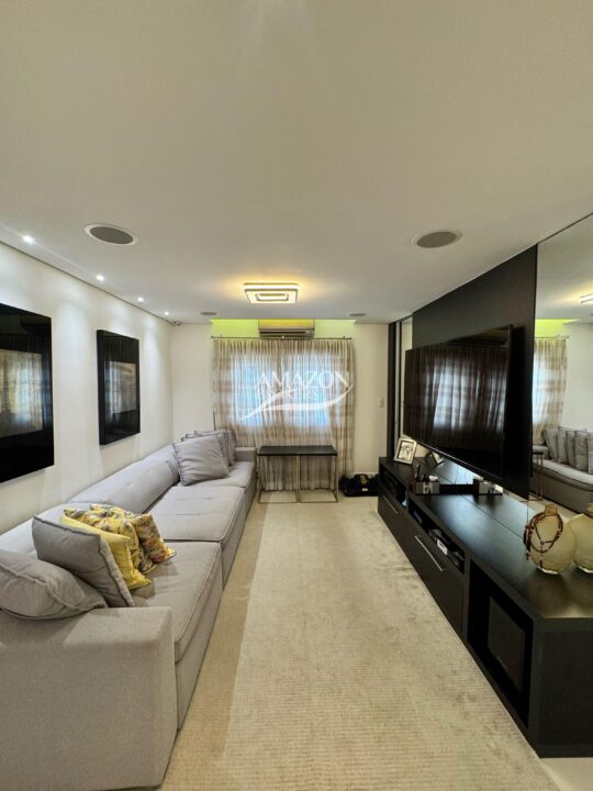 ATLANTIS CONDOMÍNIO, PARQUE 10 – CASA DUPLEX 385m2 – DISPONÍVEL PARA VENDA