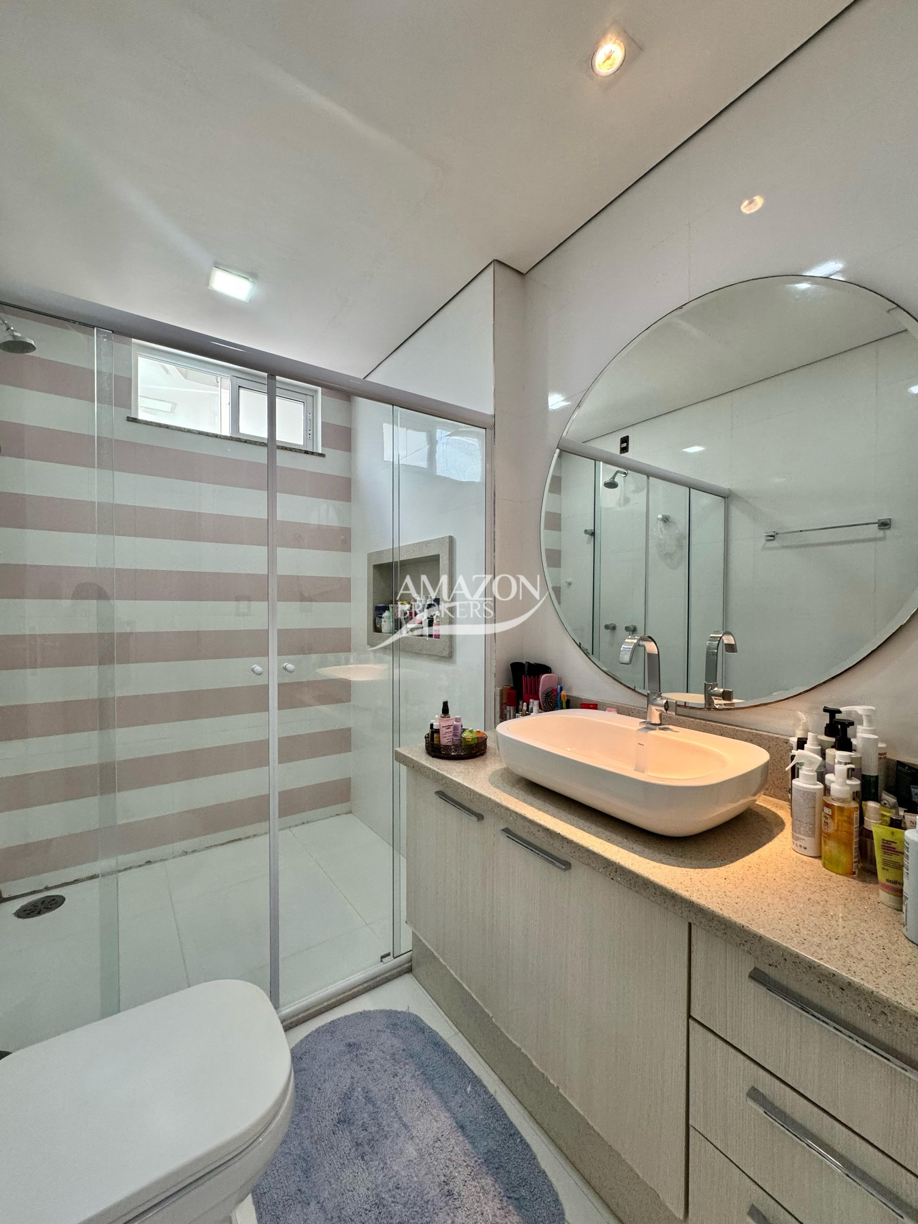ATLANTIS CONDOMÍNIO, PARQUE 10 – CASA DUPLEX 385m2 – DISPONÍVEL PARA VENDA