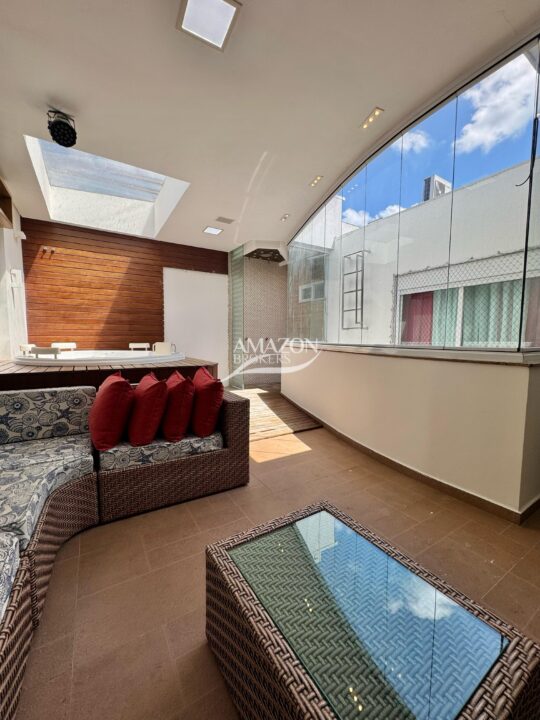 ATLANTIS CONDOMÍNIO, PARQUE 10 – CASA DUPLEX 385m2 – DISPONÍVEL PARA VENDA