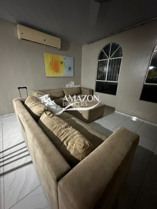 PARQUE 10 – CASA TÉRREA 360m2 – DISPONÍVEL PARA VENDA