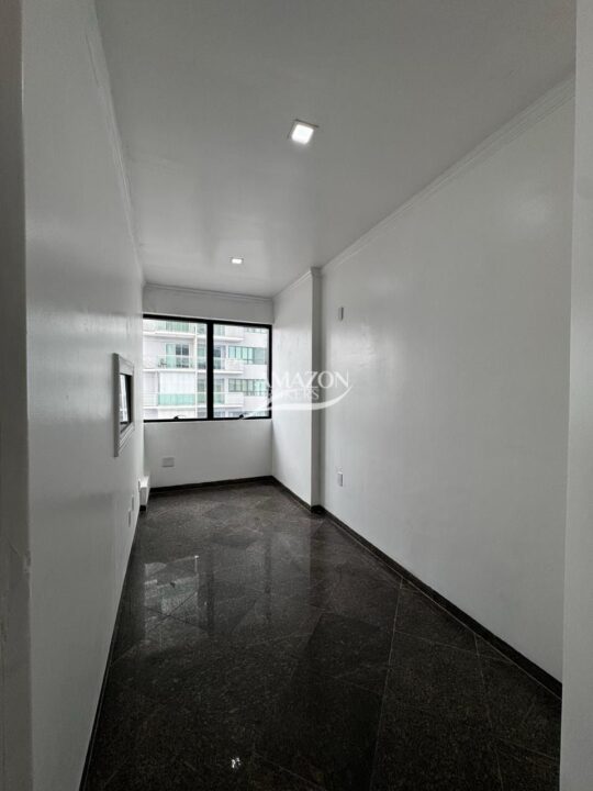 CEMOM, VIEIRALVES – 2 SALAS COMERCIAS CONJUGADAS – DISPONÍVEL PARA LOCAÇÃO