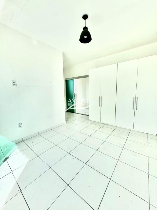 TARUMÃ – CASA DUPLEX 250 m2 – DISPONÍVEL PARA LOCAÇÃO