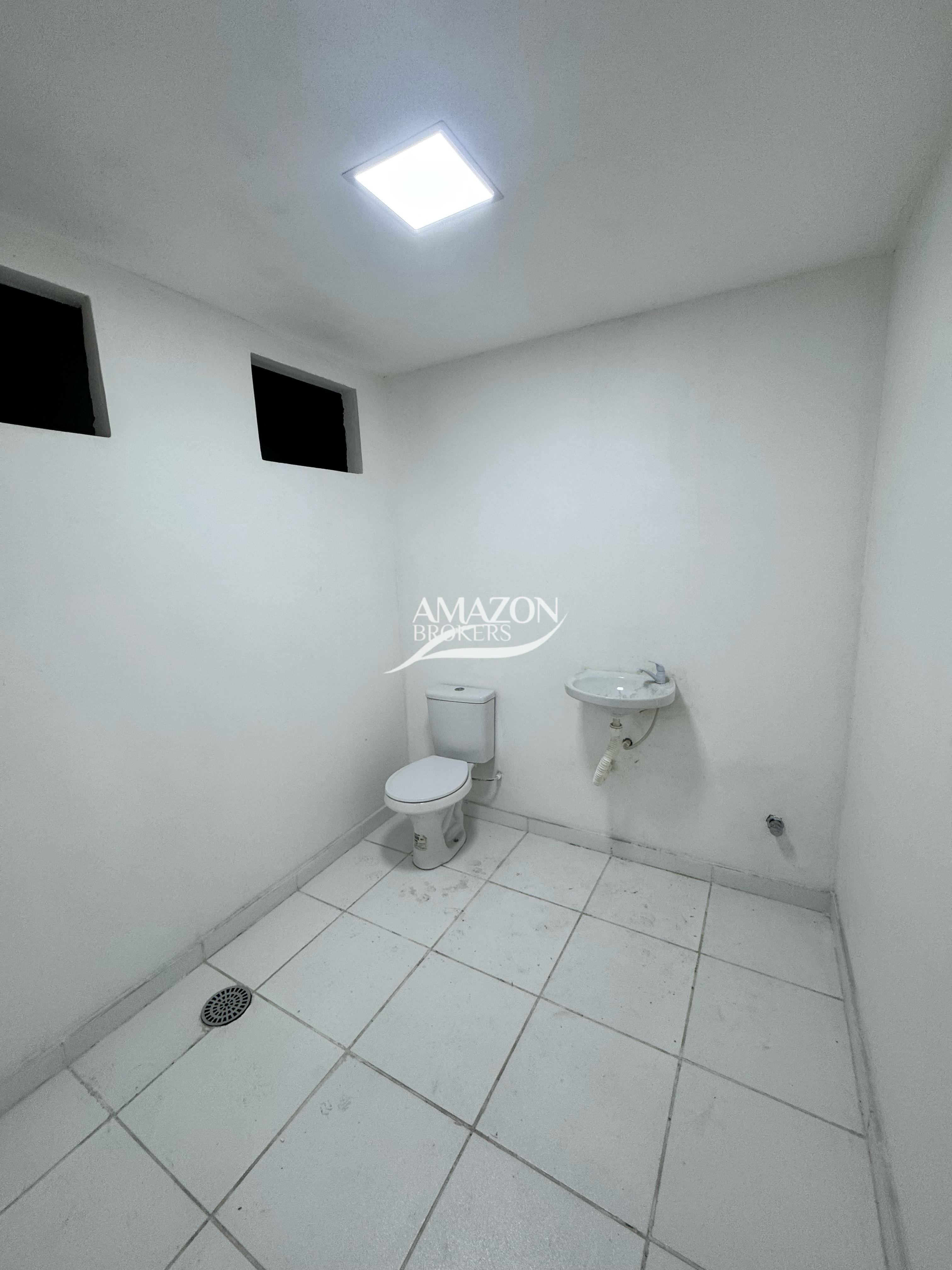 NOSSA SENHORA DAS GRAÇAS – PONTO COMERCIAL 700 m2 – DISPONÍVEL PARA LOCAÇÃO